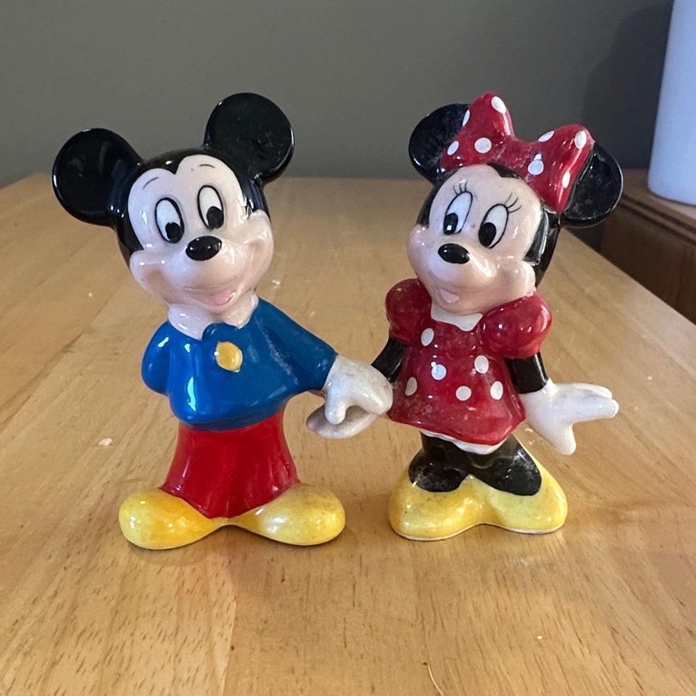 Disney Mickey and Minnie Mouse Serveware - Red, Blue, Yellow
